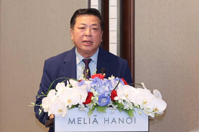 Bộ trưởng Bộ Xây dựng Trần Hồng Minh, Chủ tịch phân ban Việt Nam-Cuba phát biểu - Ảnh: VGP/Nhật Bắc