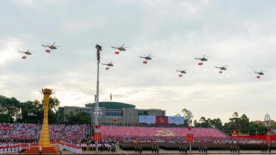 Không quân bay chào mừng trên bầu trời Quảng trường Ba Đình Không quân bay chào mừng trên bầu trời Quảng trường Ba Đình