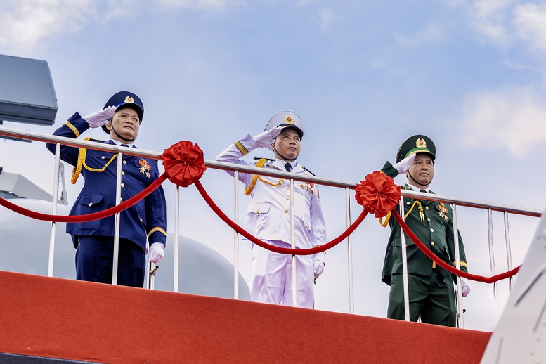 Lãnh đạo Quân chủng Hải quân, Bộ đội Biên phòng, Cảnh sát biển tham gia duyệt binh