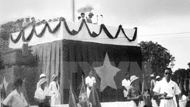 Ngày 2/9/1945, Chủ tịch Hồ Chí Minh đọc bản Tuyên ngôn độc lập khai sinh ra nước Việt Nam Dân chủ Cộng hòa Ngày 2/9/1945, Chủ tịch Hồ Chí Minh đọc bản Tuyên ngôn độc lập khai sinh ra nước Việt Nam Dân chủ Cộng hòa