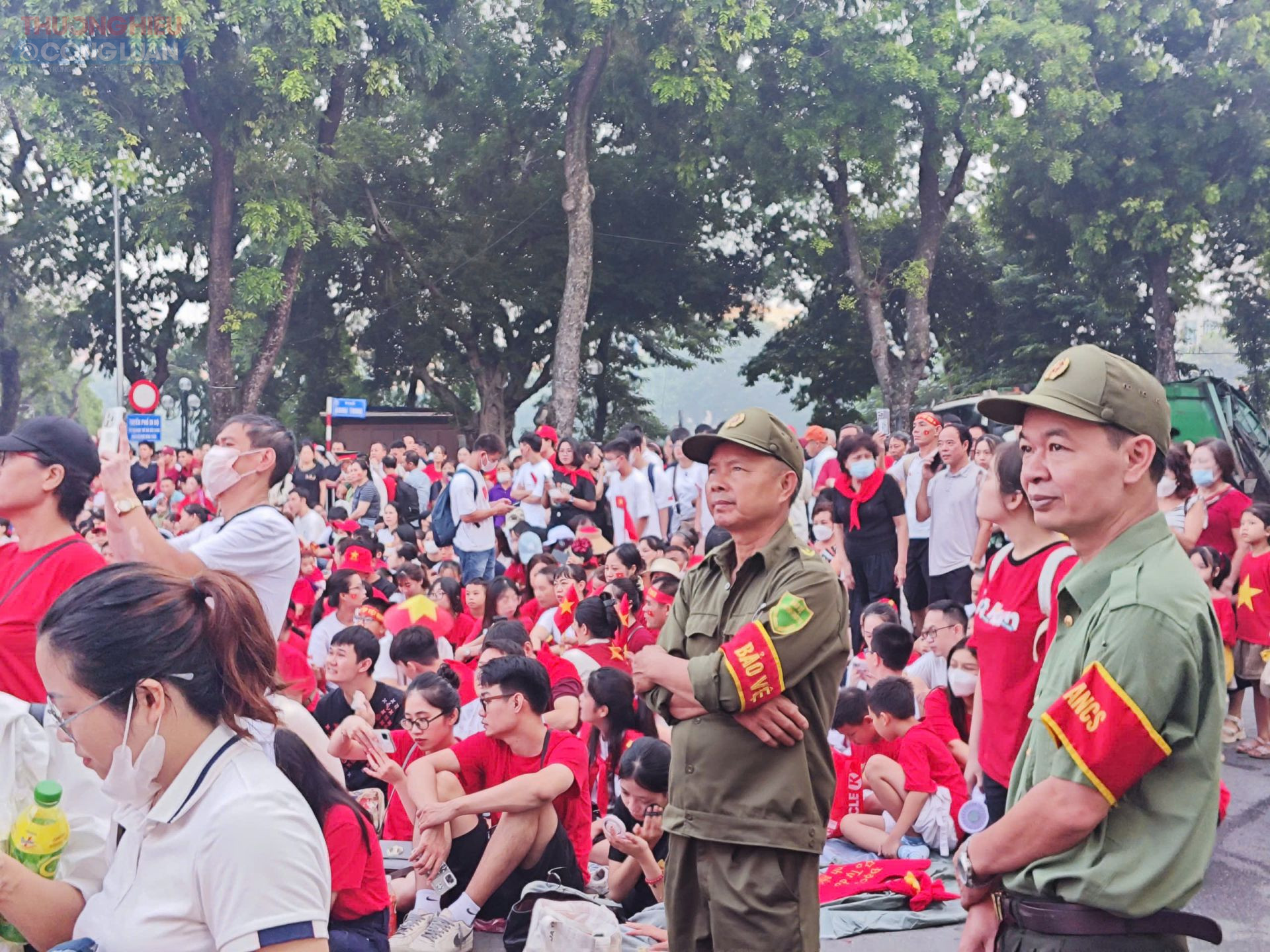 Công tác đảm bảo an ninh luôn được đặt lên hàng đầu. Lực lượng làm công tác đảm bảo an ninh luôn trong trạng thái sẵn sàng.