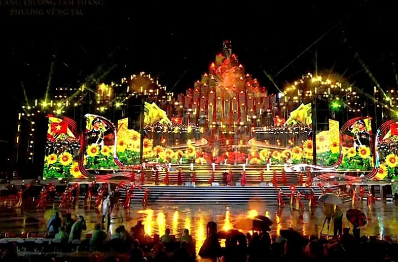 Quảng trường Tam Thắng, phường Vũng Tàu bừng sáng với chương trình Quảng trường Tam Thắng, phường Vũng Tàu bừng sáng với chương trình