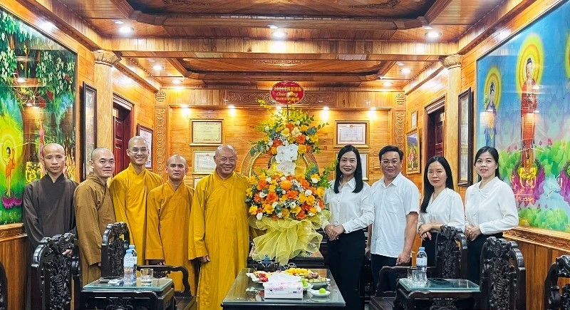 Giám đốc Sở Dân tộc và Tôn giáo Thanh Hóa chúc mừng Đại lễ Vu lan 2025