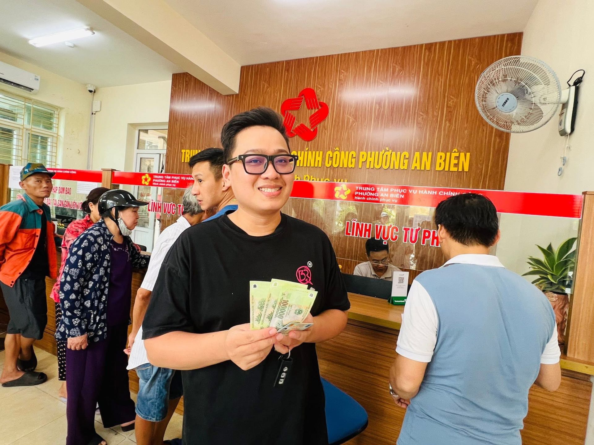 Đây là món quà ý nghĩa nhân dịp kỷ niệm 80 năm Quốc khánh nước Cộng hoà Xã hội Chủ nghĩa Việt Nam (2/9/1945 – 2/9/2025), thể hiện sự quan tâm sâu sắc của Đảng, Nhà nước tới đời sống nhân dân. Đây là món quà ý nghĩa nhân dịp kỷ niệm 80 năm Quốc khánh nước Cộng hoà Xã hội Chủ nghĩa Việt Nam (2/9/1945 – 2/9/2025), thể hiện sự quan tâm sâu sắc của Đảng, Nhà nước tới đời sống nhân dân.