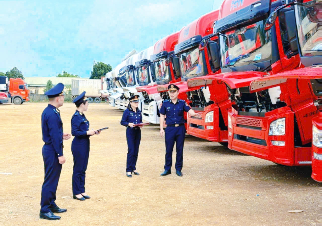 Chi cục Hải quan khu vực XVI nỗ lực hoàn thành nhiệm vụ thu ngân sách