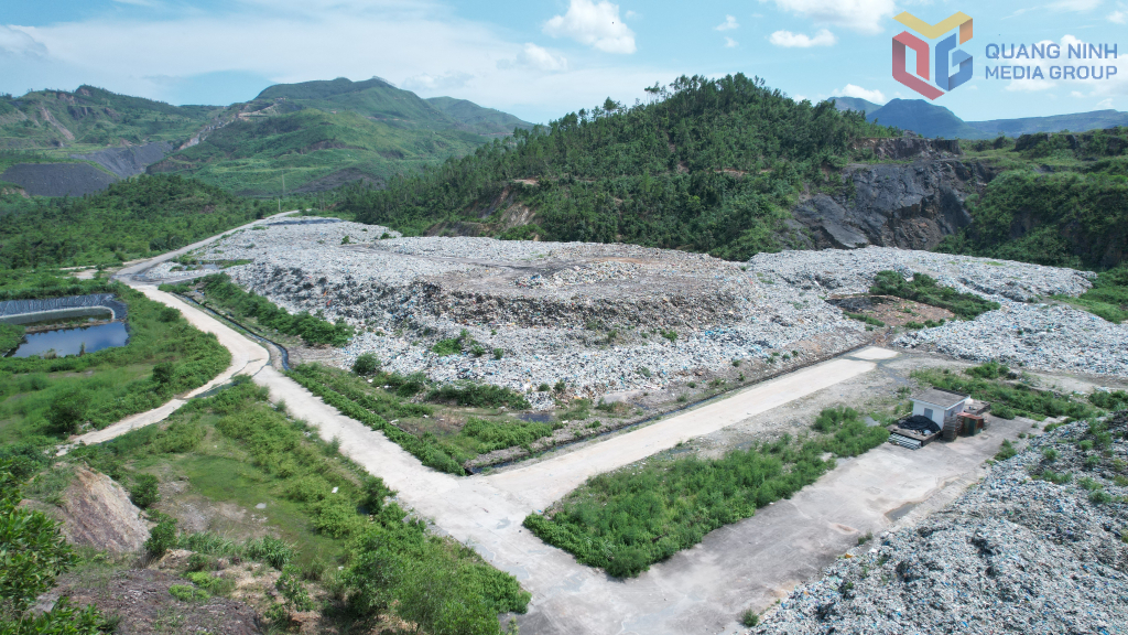 Khu xử lý rác trên địa bàn xã Thống Nhất.