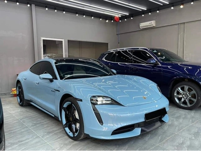 Lỗi phần mềm quản lý vận hành pin, xe điện Porsche Taycan bị triệu hồi