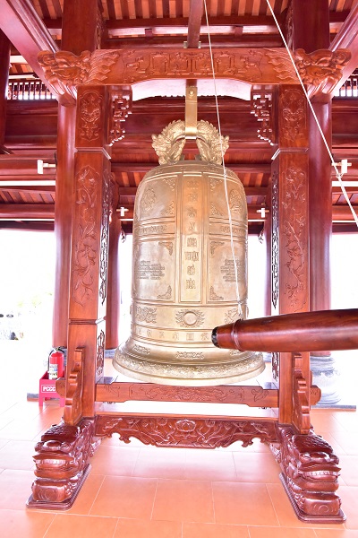 Chuông chùa Trúc Lâm Phụng Thùy Sơn (Đại Hồng Chung)