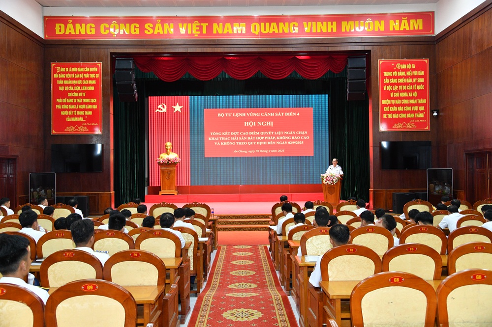 Quang cảnh Hội nghị Tổng kết Đợt cao điểm