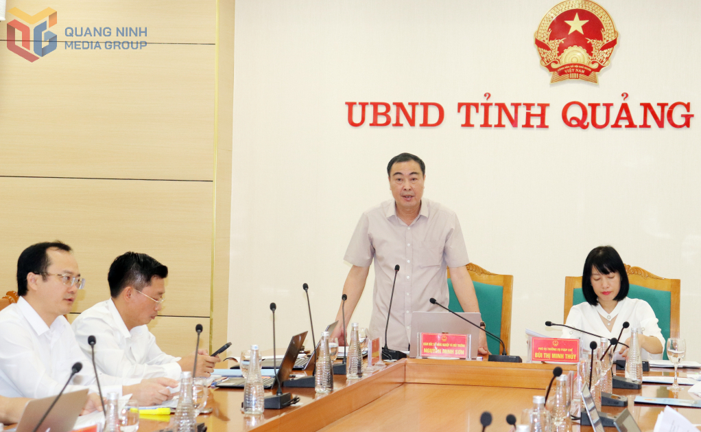 Giám đốc Sở Nông nghiệp và Môi trường tỉnh Quảng Ninh phát biểu tại buổi làm việc.