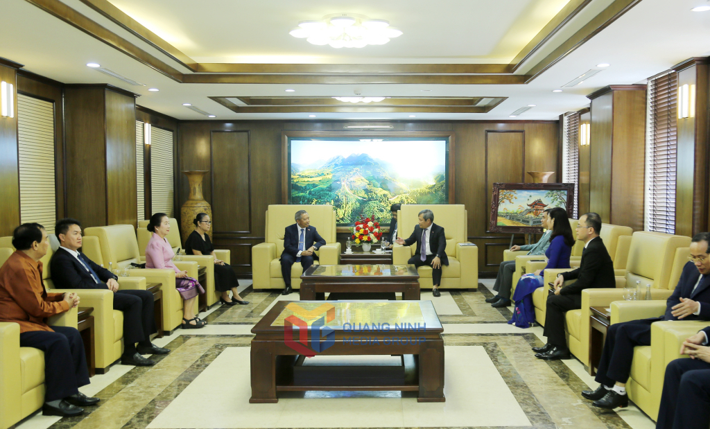 Bí thư Tỉnh ủy Quảng Ninh tiếp xã giao Đoàn đại biểu Hội Hữu nghị Lào - Việt Nam