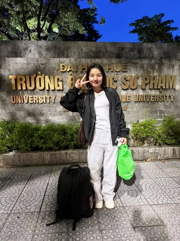 Tân sinh viên dân tộc Mường Thanh Hóa đã vào Huế nhập học trong nỗi vui mừng của Hội Thiện nguyện Trường ĐHSP Huế Tân sinh viên dân tộc Mường Thanh Hóa đã vào Huế nhập học trong nỗi vui mừng của Hội Thiện nguyện Trường ĐHSP Huế