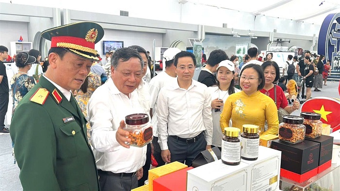 Thiên Phúc tại Triển lãm 80 năm thành tựu đất nước: Khẳng định vị thế thương hiệu dược liệu Việt