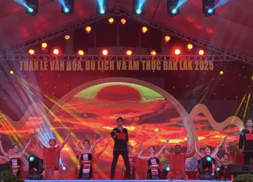 Hấp dẫn Tuần lễ Văn hóa, Du lịch và Ẩm thực Đắk Lắk “Từ biển đến rừng” trong dịp lễ 2/9. Hấp dẫn Tuần lễ Văn hóa, Du lịch và Ẩm thực Đắk Lắk “Từ biển đến rừng” trong dịp lễ 2/9.