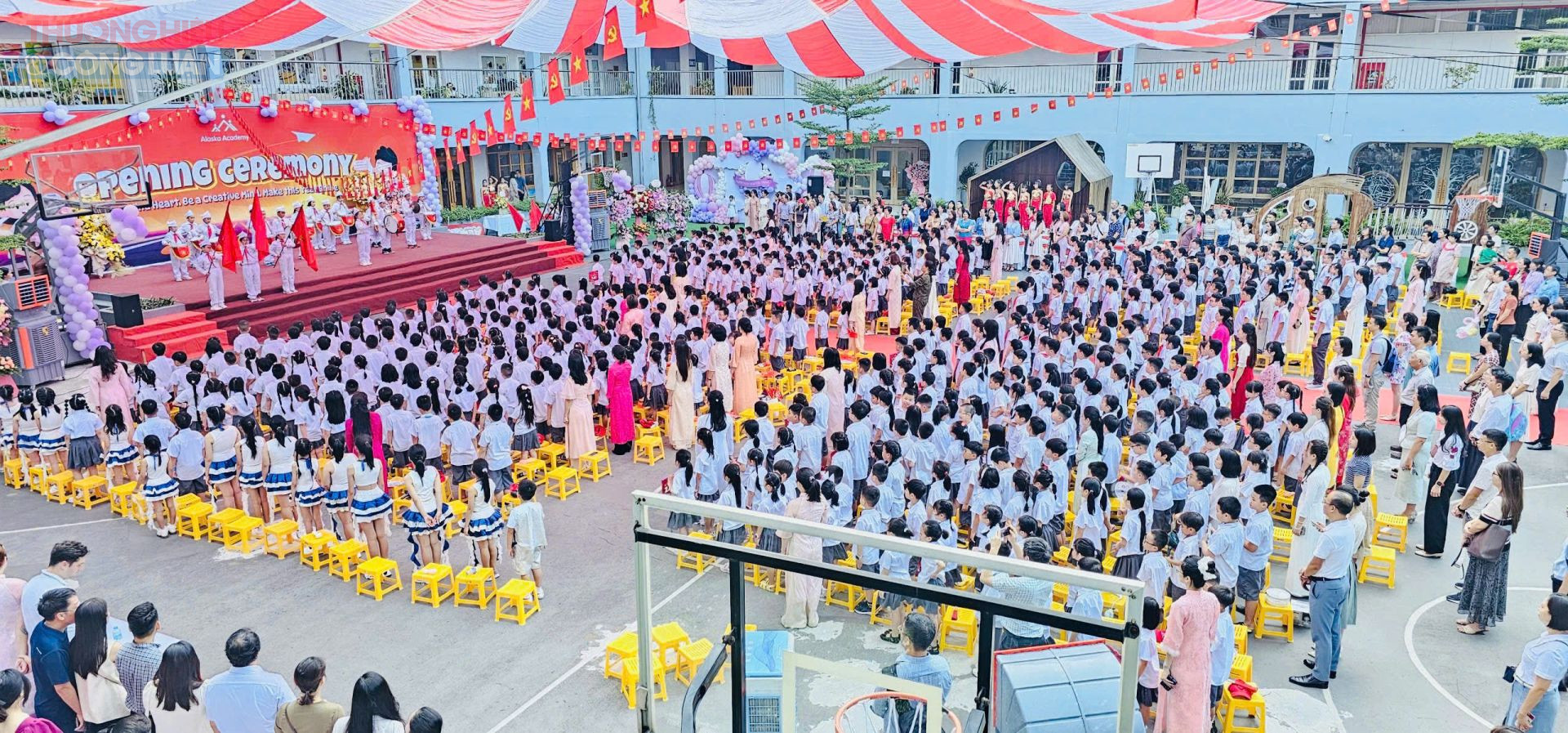 Hàng triệu học sinh trên cả nước nô nức khai giảng năm học mới 2025-2026