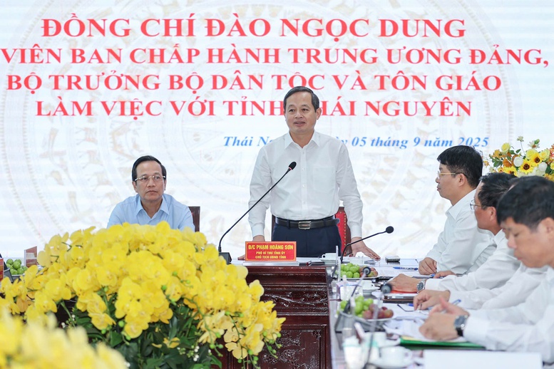 Phó Bí thư Tỉnh ủy, Chủ tịch UBND tỉnh Thái Nguyên Phạm Hoàng Sơn phát biểu tại buổi làm việc - Ảnh: VGP Phó Bí thư Tỉnh ủy, Chủ tịch UBND tỉnh Thái Nguyên Phạm Hoàng Sơn phát biểu tại buổi làm việc - Ảnh: VGP