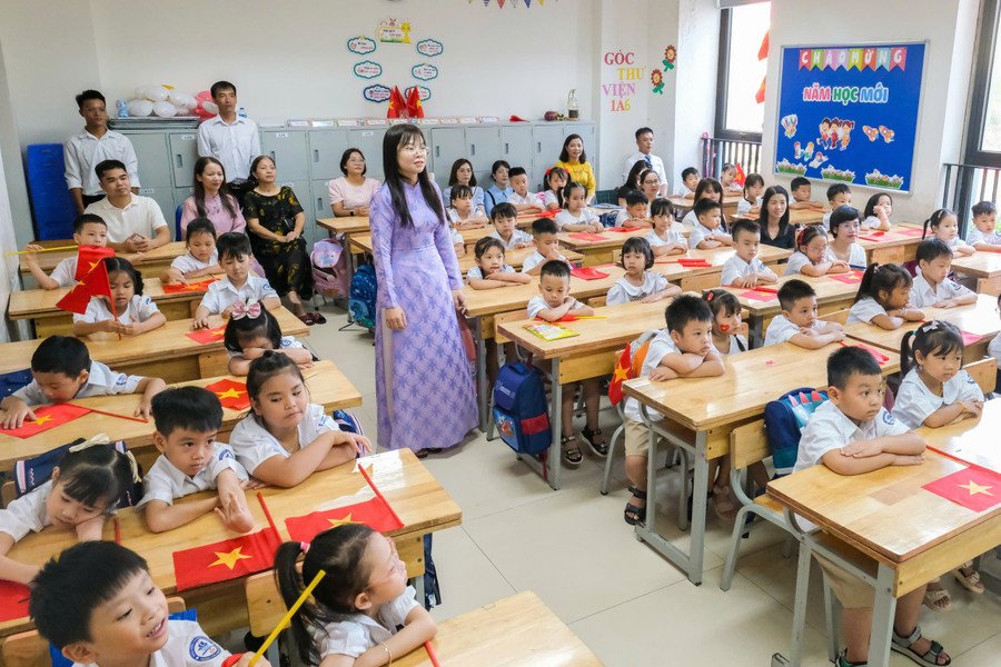 Cô trò lớp 1A6 trong buổi Lễ khai giảng