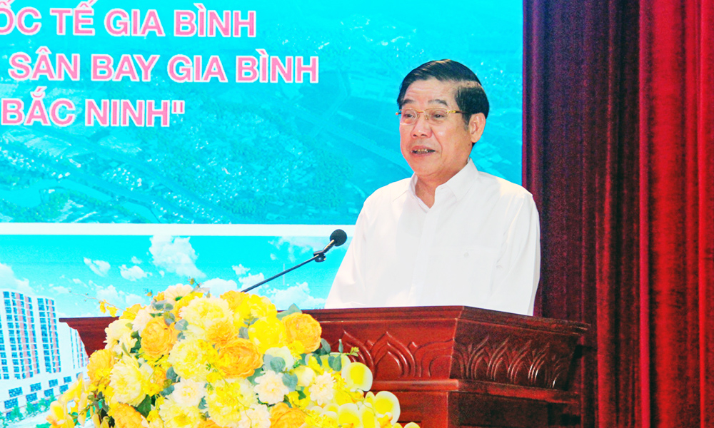 Đồng chí Nguyễn Văn Gấu, Ủy viên Ban Chấp hành Trung ương Đảng, Bí thư Tỉnh ủy, Trưởng Ban Chỉ đạo tỉnh phát biểu tại buổi lễ.