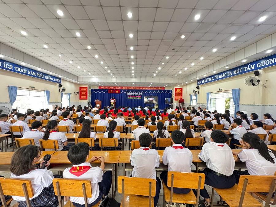 Một số hình ảnh trong Lễ khai giảng năm học mới của Trường THCS Nguyễn Trãi Một số hình ảnh trong Lễ khai giảng năm học mới của Trường THCS Nguyễn Trãi