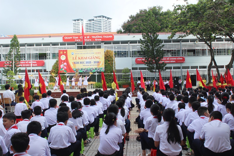 TP. HCM: Khai giảng năm học mới ở trường có hơn 2.800 giải thưởng