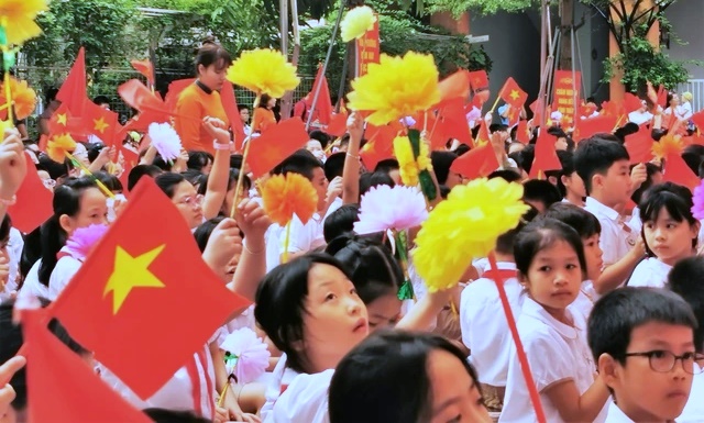 Sáng 5/9, gần 30 triệu học sinh, sinh viên khai giảng năm học mới