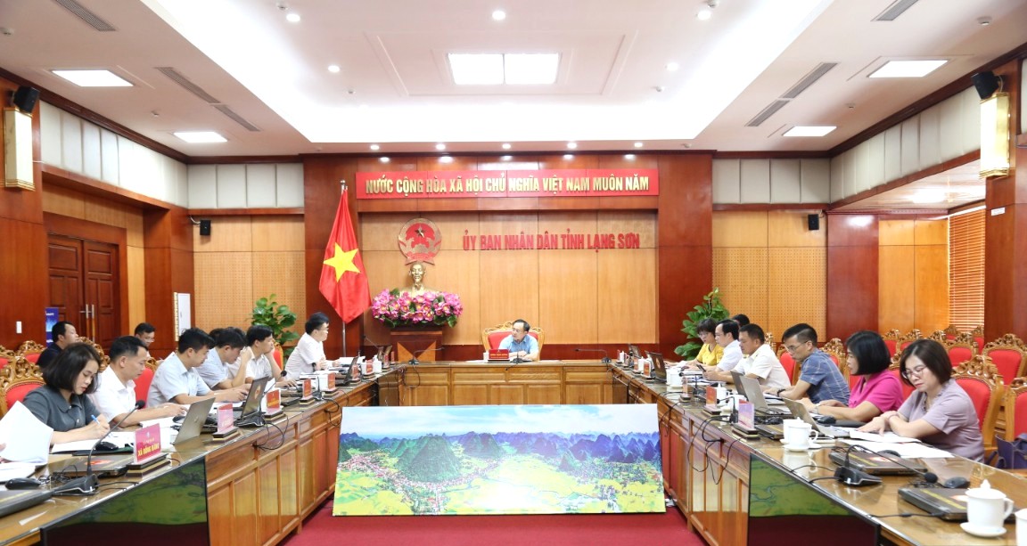 Lạng Sơn họp chuyên đề về cơ chế giám sát, kiểm định dịch vụ công trong lĩnh vực đất đai