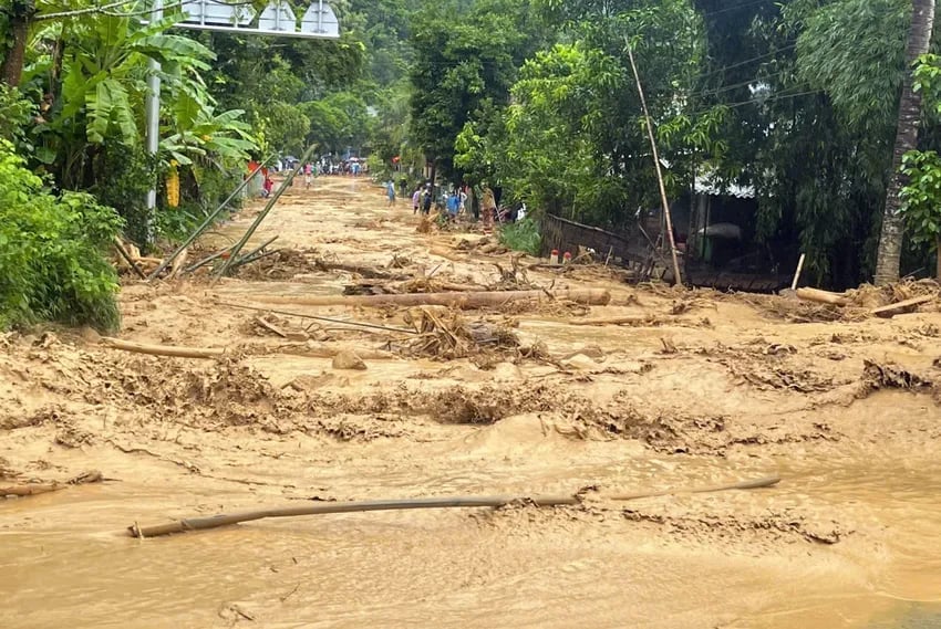 Bản Xa Mang, xã Sơn Điện đang bị cô lập do lũ ống. Ảnh: UBND xã Sơn Điện.