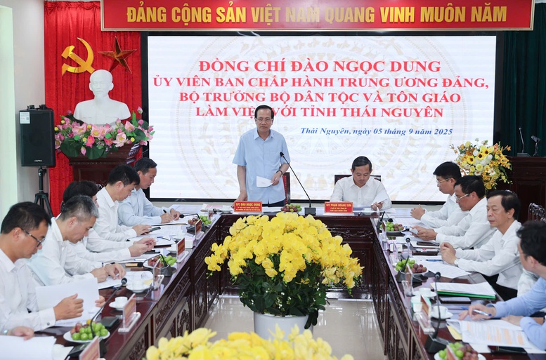 Bộ trưởng Đào Ngọc Dung: Bộ trưởng Đào Ngọc Dung: