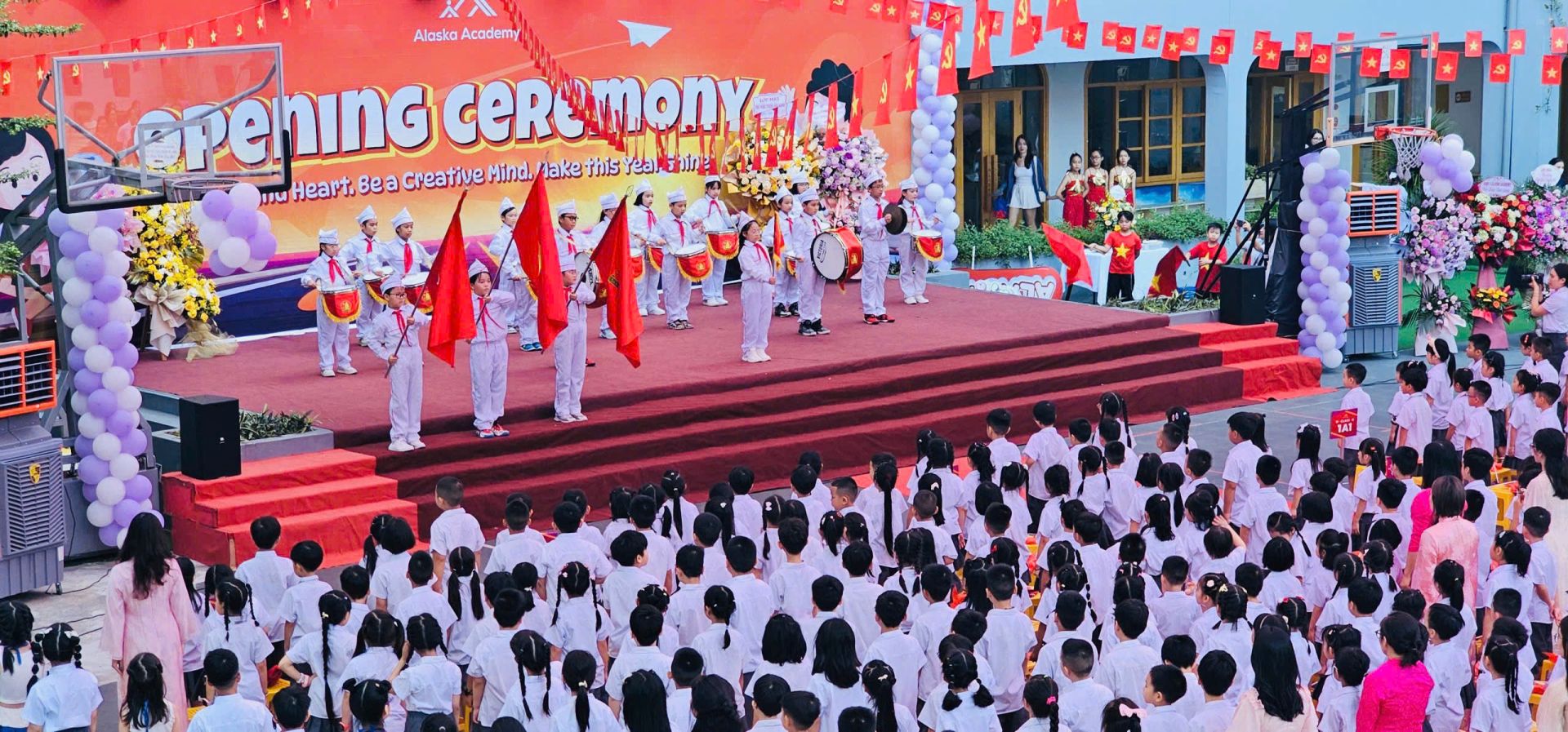 Hàng triệu học sinh trên cả nước nô nức khai giảng năm học mới 2025-2026