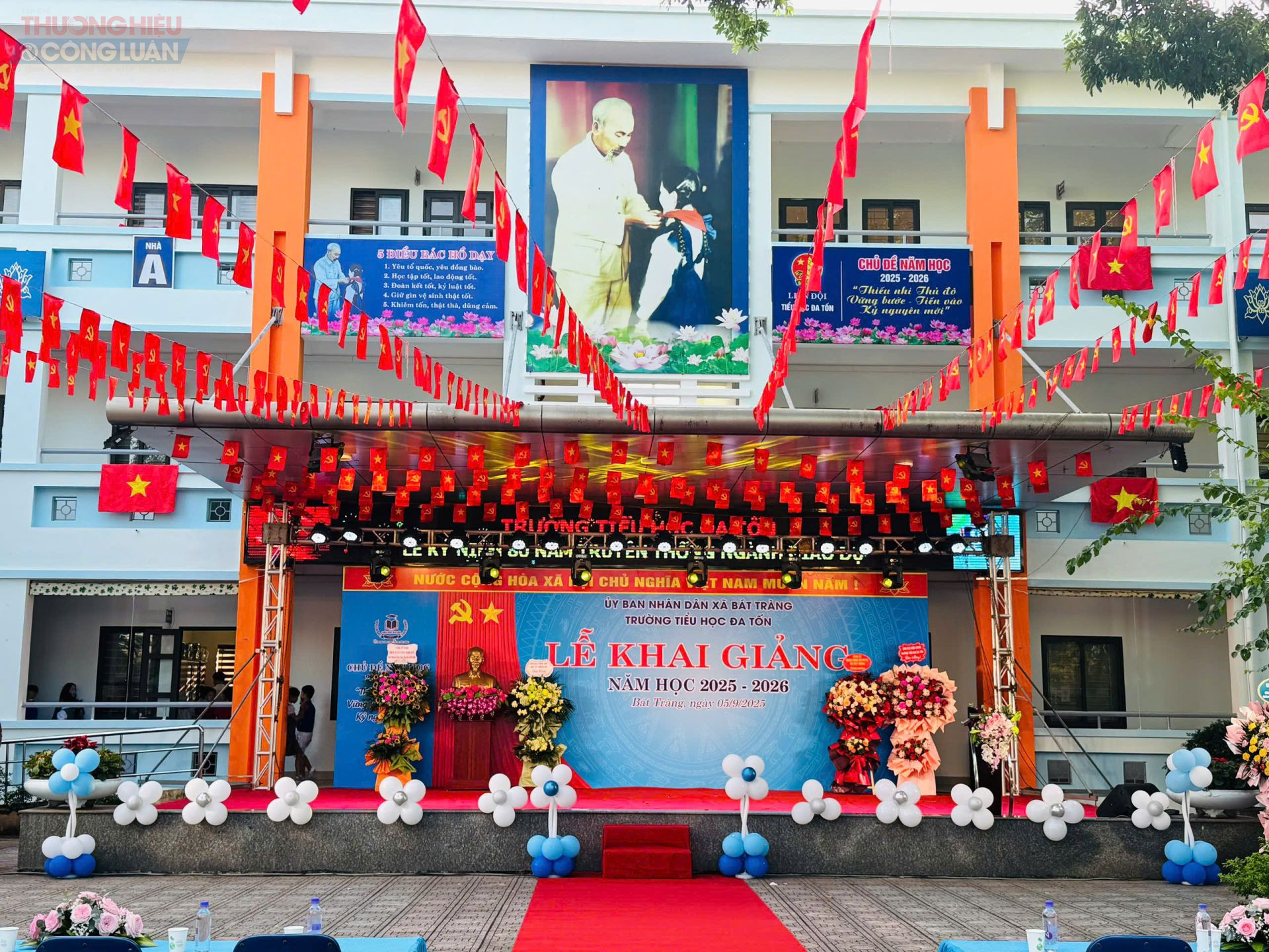 Ngày 5/9/2025, trong không khí tưng bừng của Ngày hội toàn dân đưa trẻ đến trường, Trường Tiểu học Đa Tốn đã long trọng tổ chức Lễ khai giảng năm học 2025 – 2026.