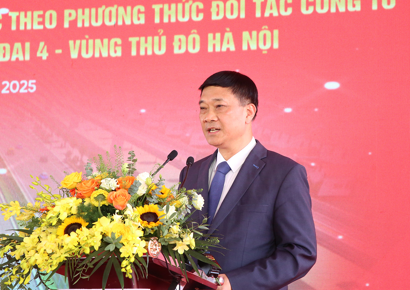 Phó Chủ tịch Quốc hội Vũ Hồng Thanh phát biểu tại Lễ khởi công