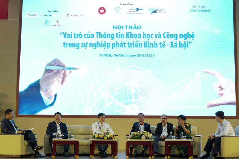 Hội thảo “Vai trò của thông tin khoa học và công nghệ trong sự nghiệp phát triển kinh tế – xã hội”.