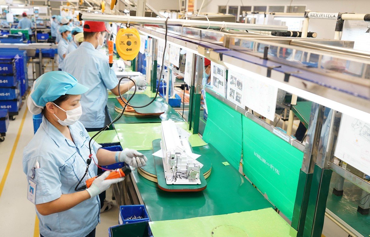 Hơn 128.000 doanh nghiệp thành lập mới trong 8 tháng