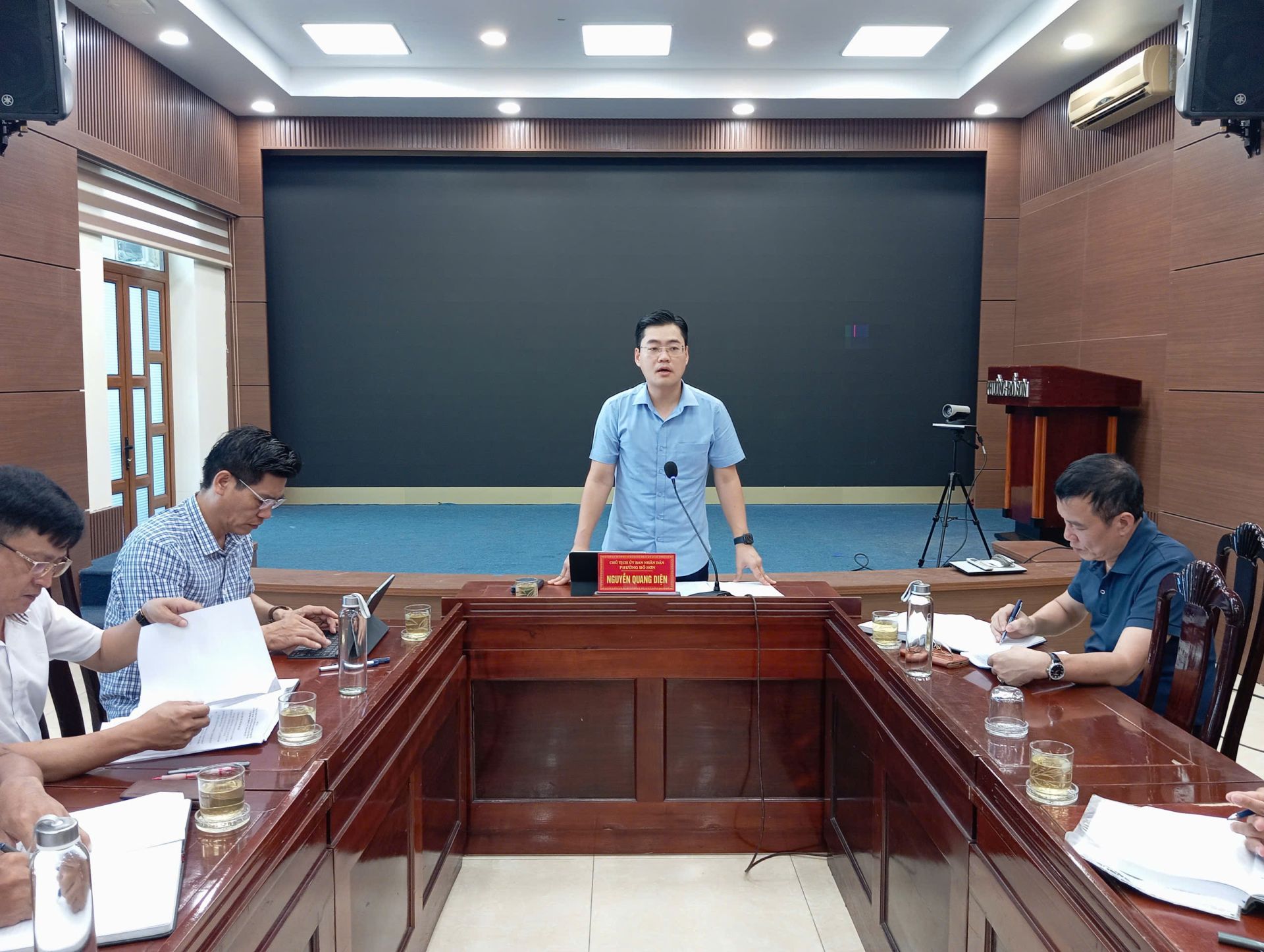 Đồng chí Nguyễn Quang Diện – Phó Bí thư Đảng ủy, Chủ tịch UBND phường Đồ Sơn phát biểu tại Hội nghị