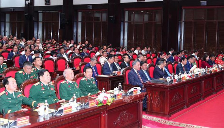 Các đại biểu dự buổi lễ - Ảnh: Trọng Đức/TTXVN Các đại biểu dự buổi lễ - Ảnh: Trọng Đức/TTXVN