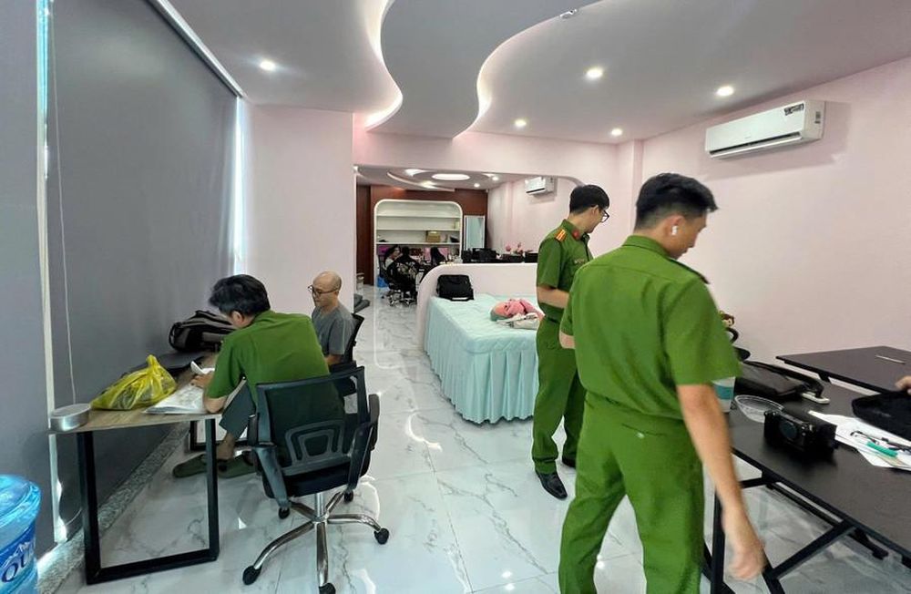 Cơ sở thẩm mỹ Cơ sở thẩm mỹ