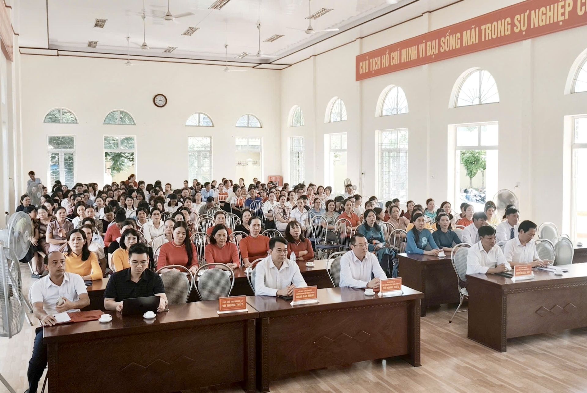 Các đại biểu dự Hội nghị. Các đại biểu dự Hội nghị.