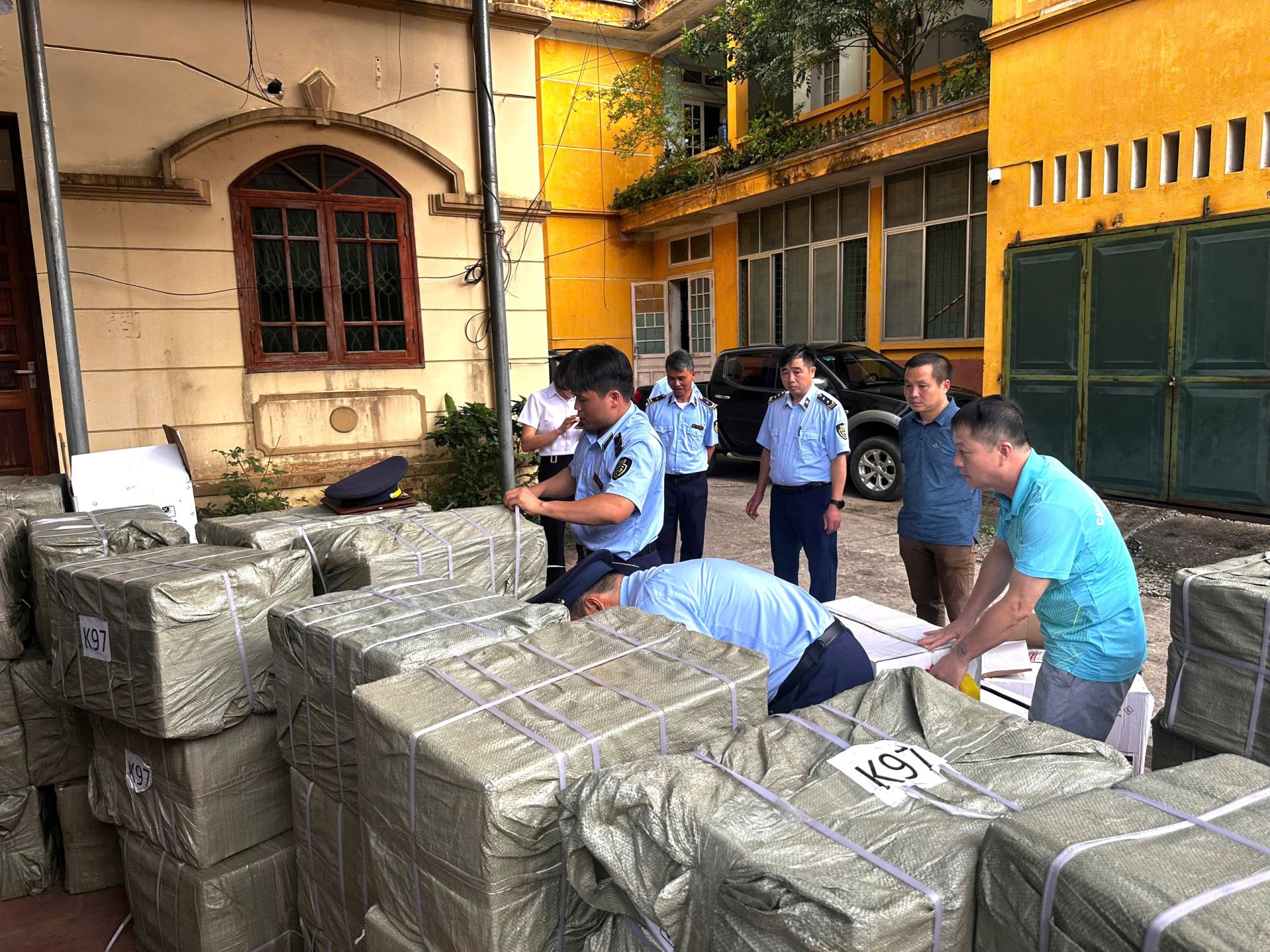 Lực lượng Quản lý thị trường Lạng Sơn: Chủ động, quyết liệt trong bảo vệ thị trường