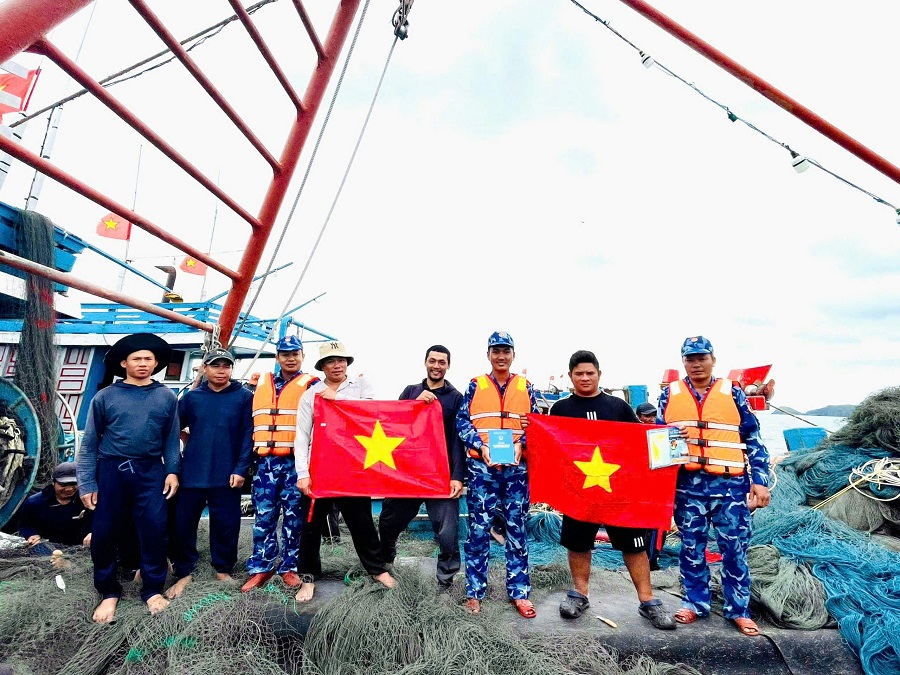 Bộ Tư lệnh Vùng Cảnh sát biển 1 nỗ lực chung tay gỡ “thẻ vàng” thủy sản