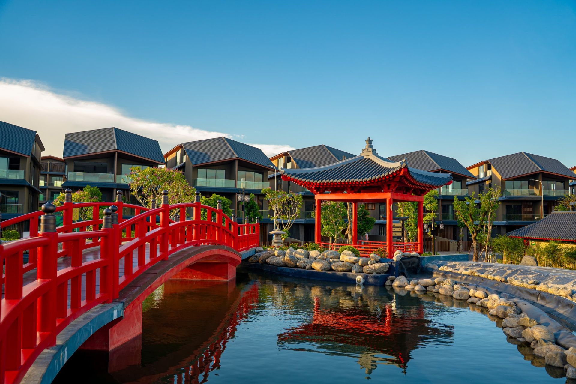 Vinhomes Royal Island ghi dấu ấn tiên phong của Vinhomes trên bản đồ BĐS hạng sang châu Á