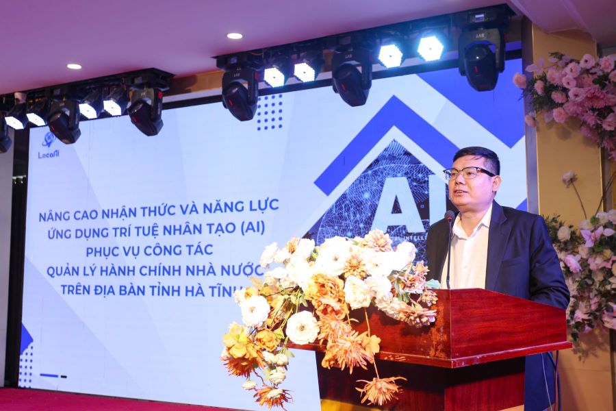 Hội nghị tập huấn nâng cao nhận thức, năng lực ứng dụng trí tuệ nhân tạo (AI) phục vụ công tác quản lý hành chính Nhà nước trên địa bàn tỉnh Hà Tĩnh năm 2025. Hội nghị tập huấn nâng cao nhận thức, năng lực ứng dụng trí tuệ nhân tạo (AI) phục vụ công tác quản lý hành chính Nhà nước trên địa bàn tỉnh Hà Tĩnh năm 2025.