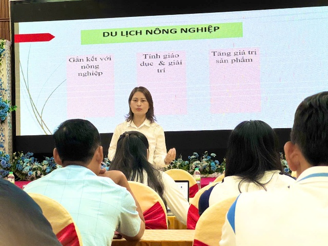 Nghệ An hướng tới xây dựng các mô hình du lịch cộng đồng bền vững thông qua lớp tập huấn, nâng cao kiến thức chuyên môn cho cán bộ, học viên, người dân.