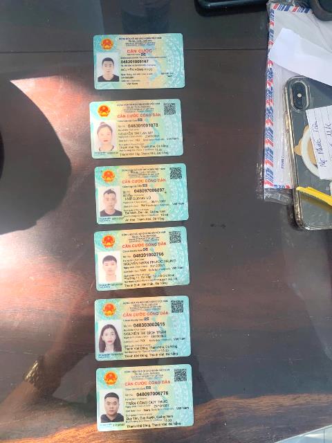 CCCD của các đối tượng được Công an phường kiểm tra