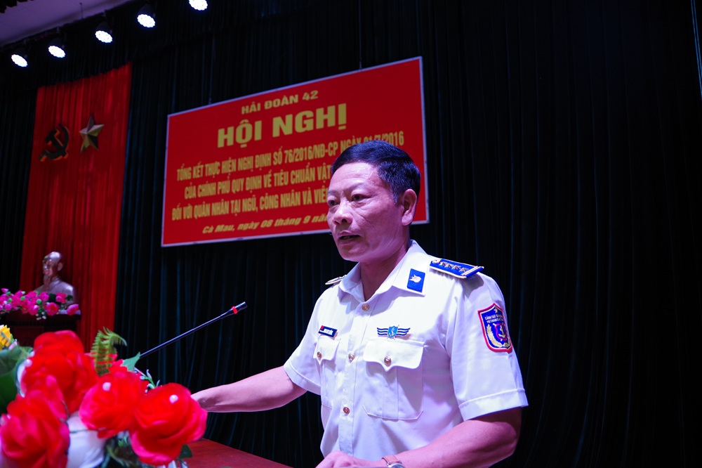 Đại tá Phan Duy Cường Phó Tư lệnh BTL Vùng Cảnh sát biển 4 phát biểu chỉ đạo hội nghị