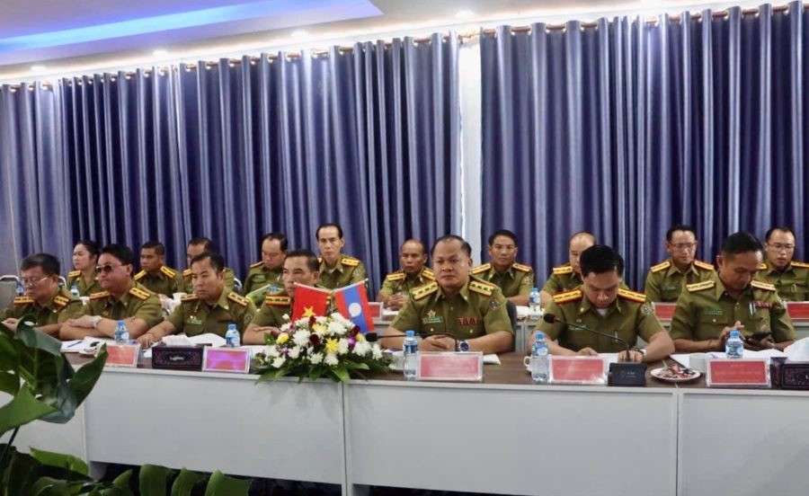 Các đại biểu Công an 3 tỉnh tham dự hội nghị giao ban. Các đại biểu Công an 3 tỉnh tham dự hội nghị giao ban.