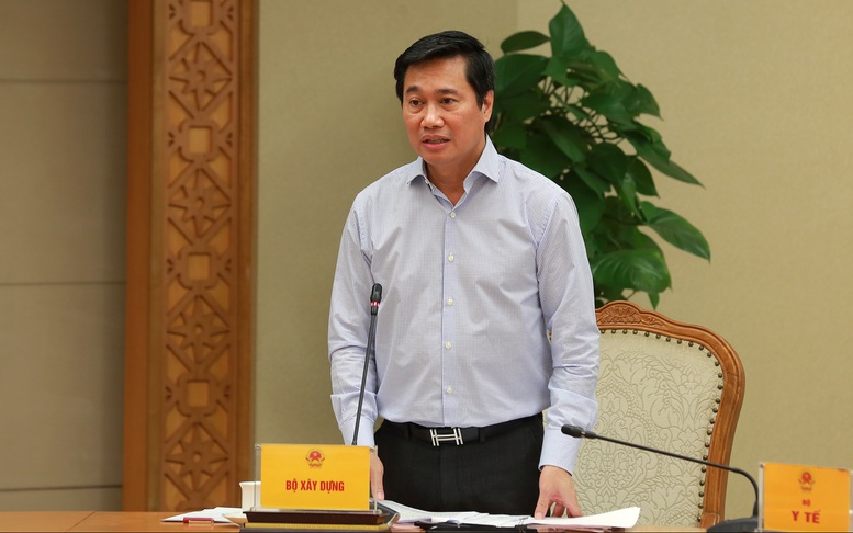 Thứ trưởng Bộ Xây dựng Nguyễn Tường Văn báo cáo tại cuộc họp - Ảnh: VGP/Minh Khôi