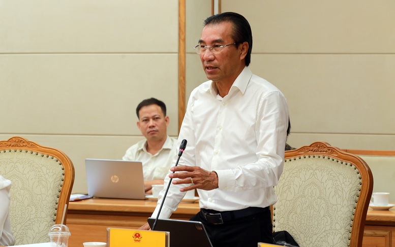 Đại biểu phát biểu tại cuộc họp - Ảnh: VGP/Minh Khôi