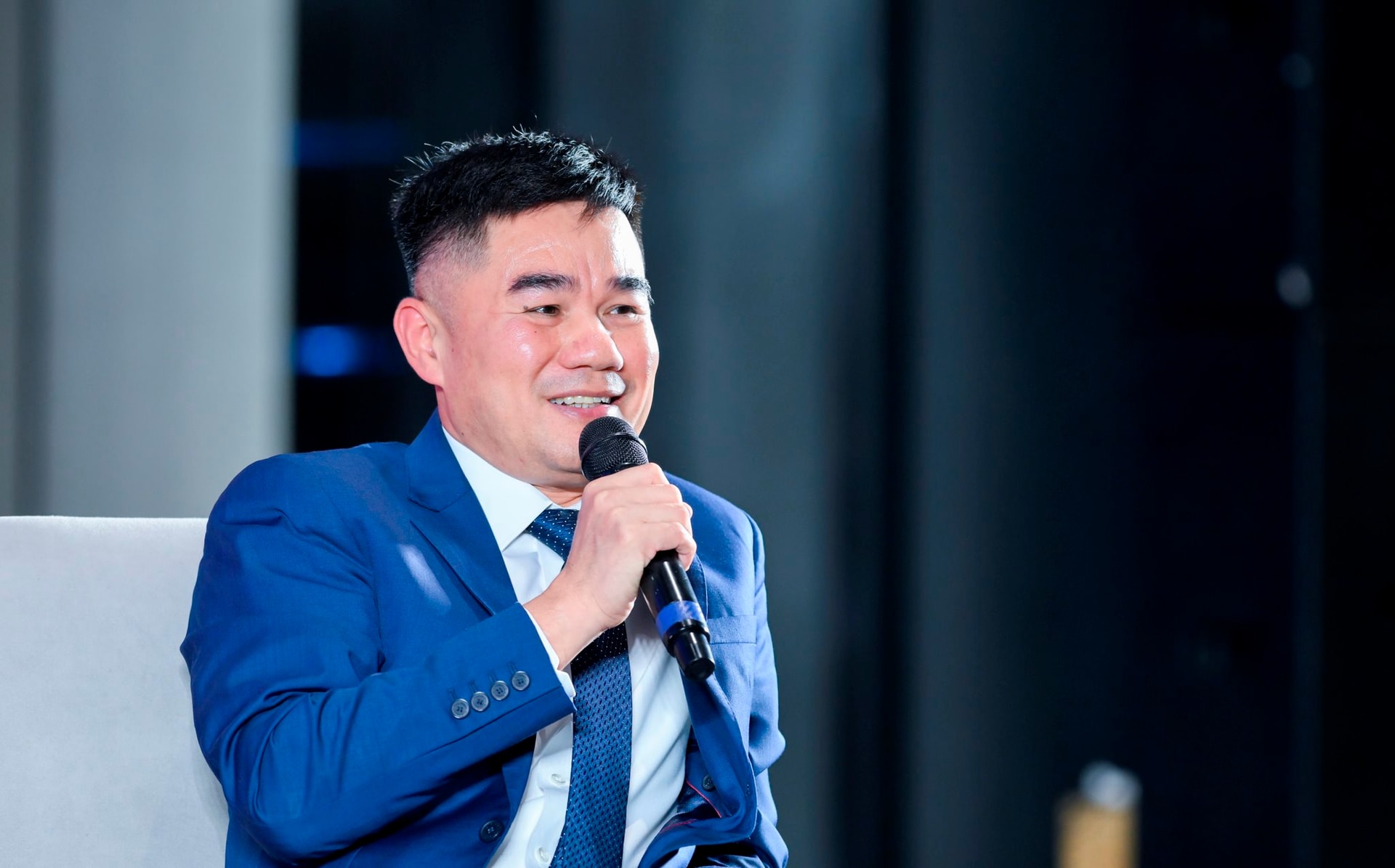 Ông Hoàng Trung Hải, Phó Tổng Giám đốc, Tư vấn, Dịch vụ Tài chính Ngân hàng, Công ty Cổ phần Tư vấn EY Việt Nam. Ông Hoàng Trung Hải, Phó Tổng Giám đốc, Tư vấn, Dịch vụ Tài chính Ngân hàng, Công ty Cổ phần Tư vấn EY Việt Nam.