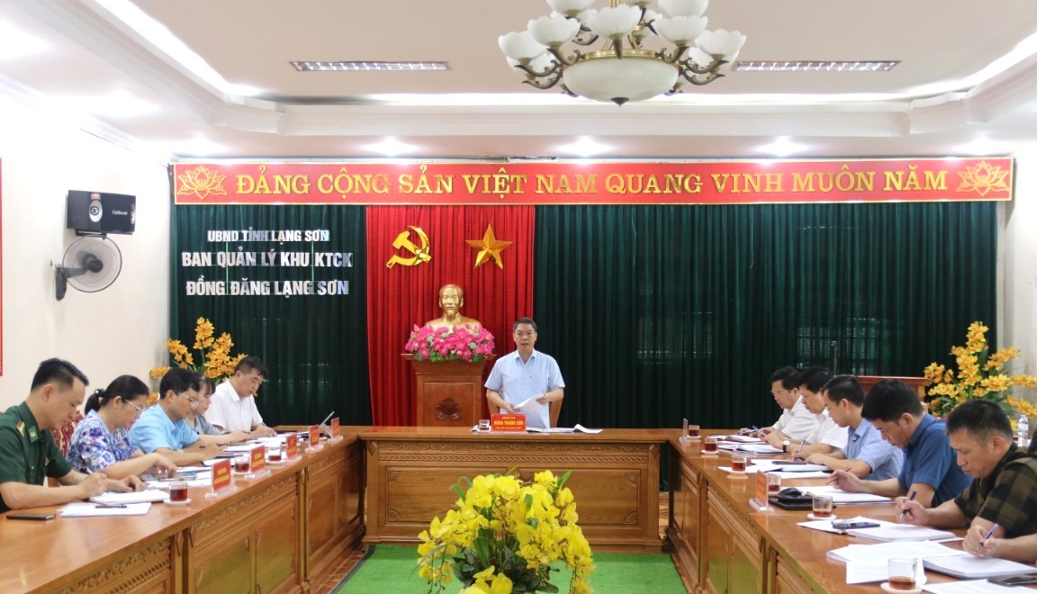 Phó Chủ tịch UBND tỉnh Lạng Sơn Đoàn Thanh Sơn vừa chủ trì buổi làm việc với Ban Quản lý Khu kinh tế cửa khẩu Đồng Đăng – Lạng Sơn