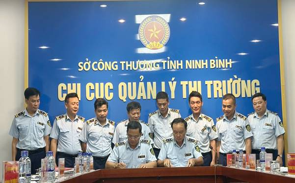 Quản lý thị trường Ninh Bình: Đề cao trách nhiệm người đứng đầu trong thực thi công vụ